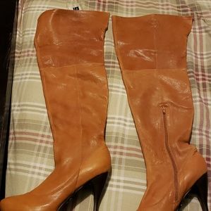 Beautiful Tan leather knee high boots